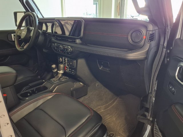 Used 2024 Jeep Wrangler Unlimited Rubicon w/ Convenience Group AWD/4WD image 20