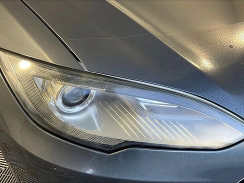 Used 2013 Tesla Model S Performance RWD image 29