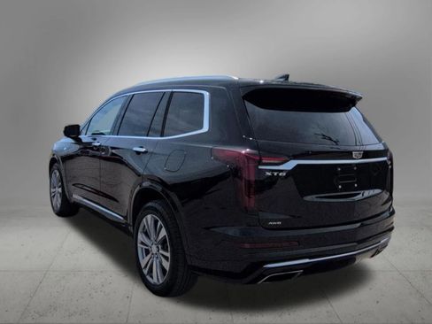 Used 2023 Cadillac XT6 Premium Luxury AWD/4WD image 4