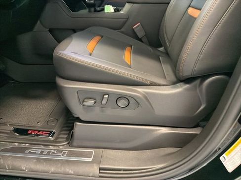 New 2026 GMC Sierra 1500 AT4 w/ Technology Package image 5