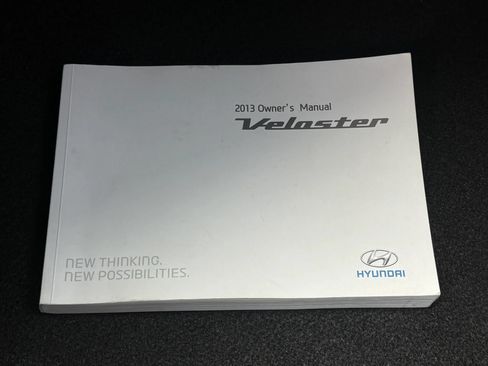 Used 2013 Hyundai Veloster w/ Style Pkg FWD image 24