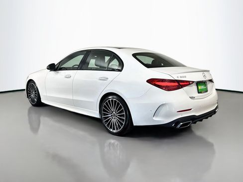 Used 2022 Mercedes-Benz C 300 4MATIC Sedan w/ Pinnacle Trim Package image 7