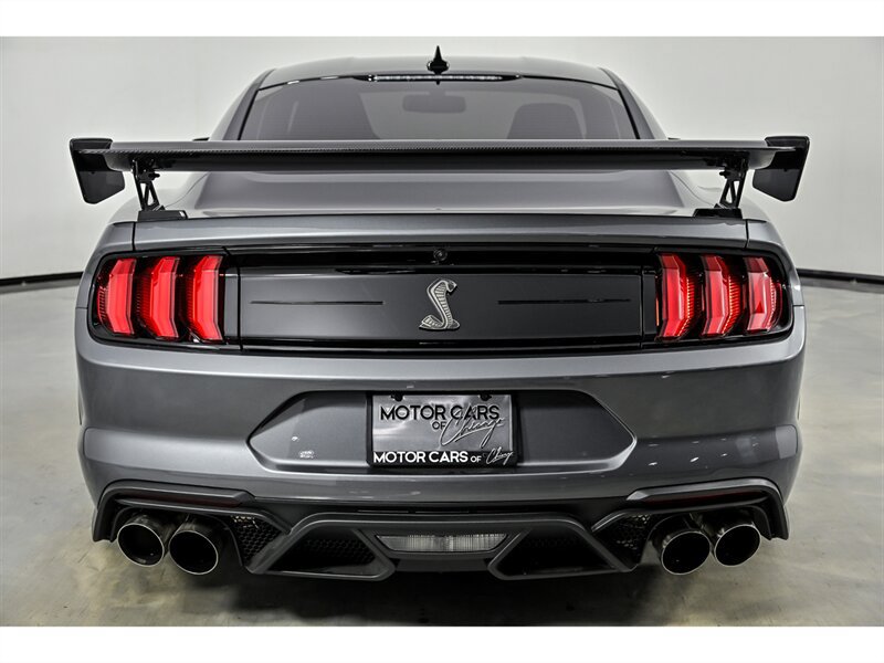 Used 2022 Ford Mustang Shelby GT500 w/ Carbon Fiber Track Pack RWD image 8