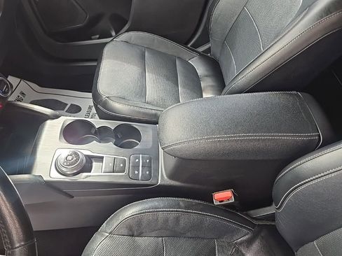 Used 2020 Ford Escape Titanium AWD/4WD image 28
