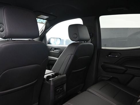 Used 2024 Chevrolet Colorado LT w/ LT Convenience Package III image 30