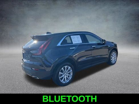 Used 2023 Cadillac XT4 Luxury w/ Cold Weather Package FWD image 5