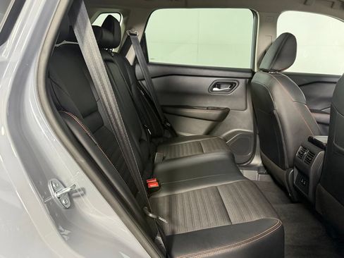 Used 2026 Nissan Rogue SV AWD/4WD image 27