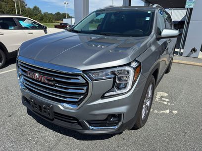 Used 2024 GMC Terrain SLT