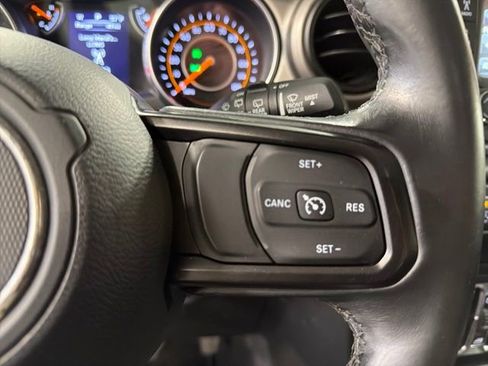 Used 2018 Jeep Wrangler Unlimited Sport S AWD/4WD image 17
