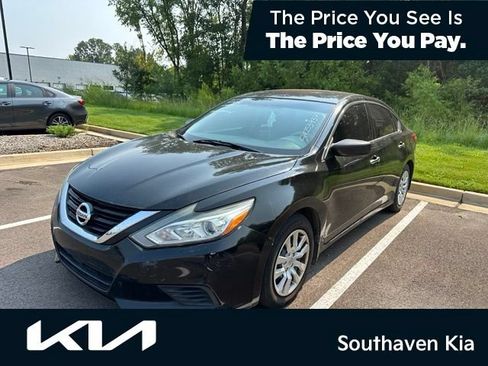 Used 2017 Nissan Altima 2.5 S w/ Power Driver Seat Package FWD image 1