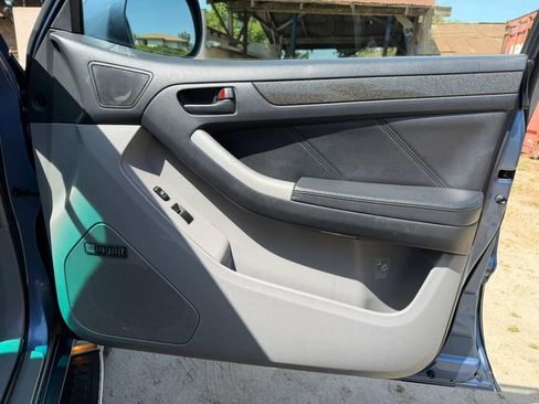 Used 2003 Toyota 4Runner Limited image 15