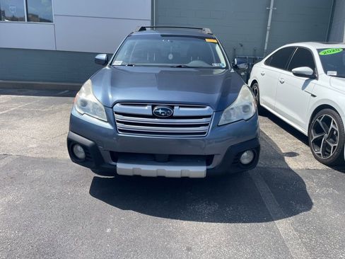 Used 2013 Subaru Outback 2.5i Limited w/ Moonroof Pkg AWD/4WD image 2