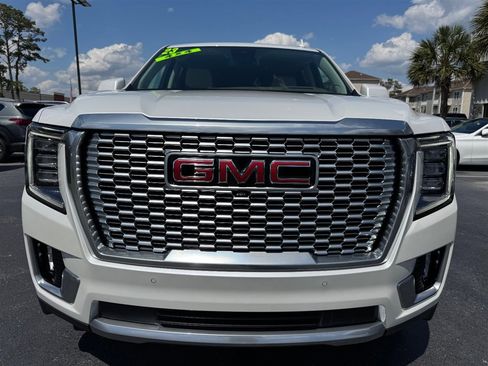 Used 2023 GMC Yukon Denali w/ Max Trailering Package AWD/4WD image 3