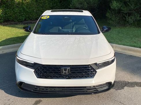 Used 2024 Honda Accord Sport image 2
