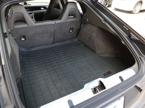 Used 2018 Porsche Panamera 4 image 28