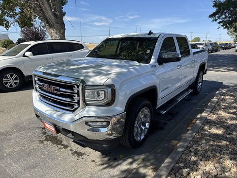 Used 2017 GMC Sierra 1500 SLT w/ SLT Premium Package AWD/4WD image 3