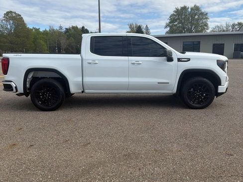 Used 2025 GMC Sierra 1500 Elevation AWD/4WD image 4
