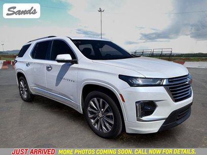 Used 2023 Chevrolet Traverse Premier