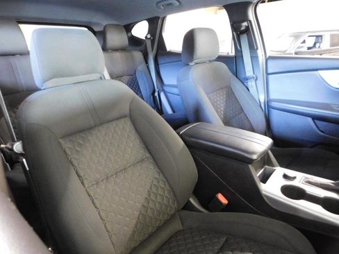 Used 2020 Chevrolet Blazer LT FWD image 17