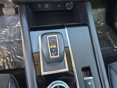 Used 2024 Mitsubishi Outlander SE Black Edition image 21