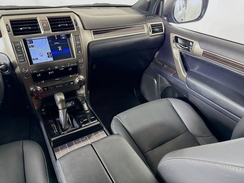 Certified 2021 Lexus GX 460 Premium w/ Accessory Package AWD/4WD image 25