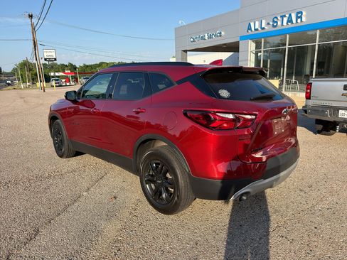 Used 2022 Chevrolet Blazer LT FWD image 3