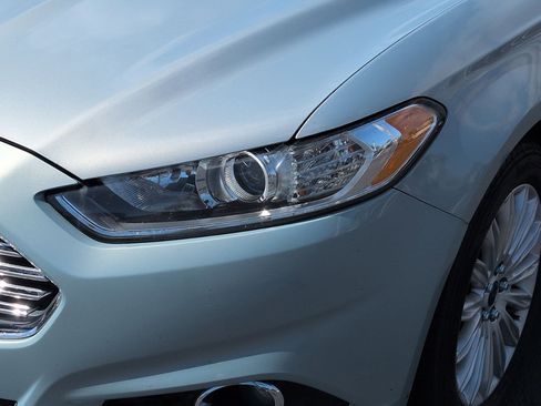 Used 2013 Ford Fusion SE image 6