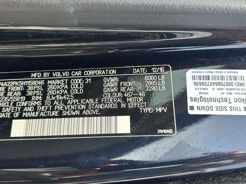 Used 2017 Volvo XC90 T6 Momentum w/ Vision Package AWD/4WD image 13