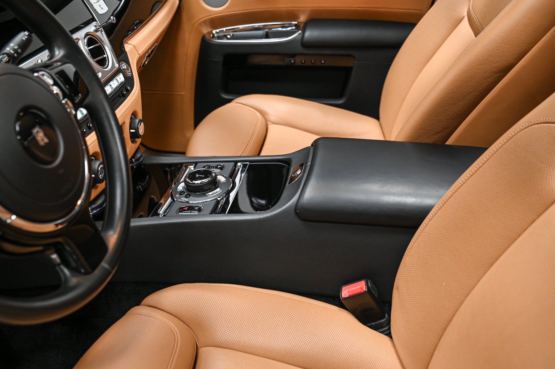 Used 2015 Rolls-Royce Ghost RWD image 29