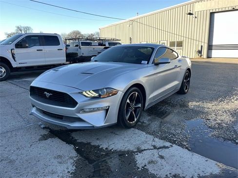 Used 2018 Ford Mustang Coupe w/ Equipment Group 101A image 7