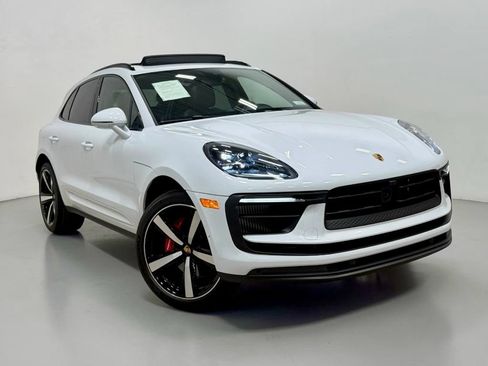 Used 2024 Porsche Macan S AWD/4WD image 4