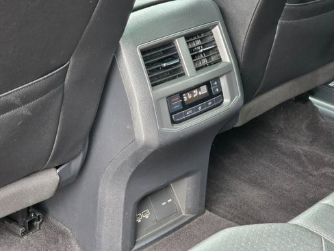 Used 2018 Volkswagen Atlas SEL FWD image 22
