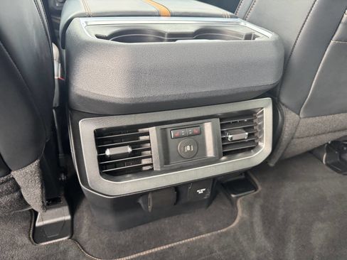 Used 2024 Ford F250 Platinum image 24