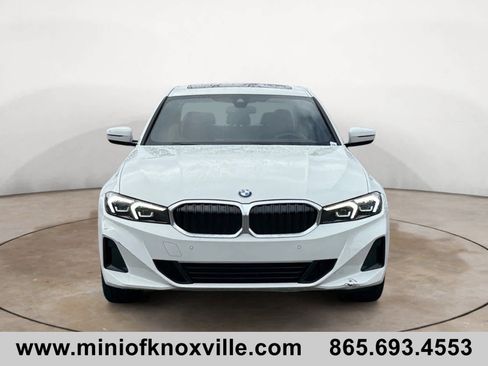 Used 2023 BMW 330i xDrive Sedan w/ Premium Package image 8