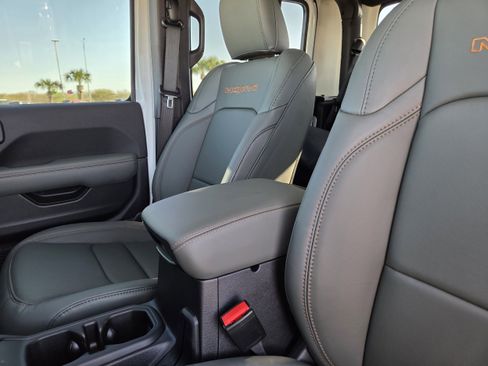 New 2026 Jeep Gladiator Mojave image 29