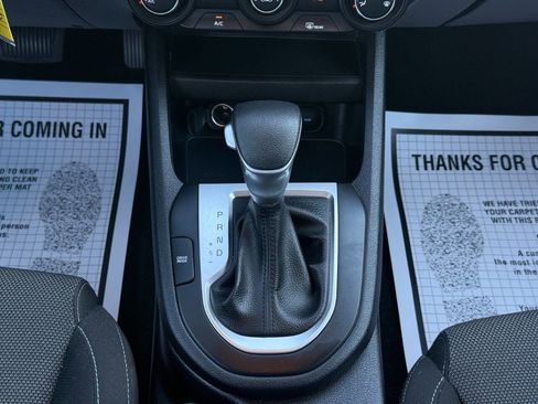 Used 2022 Kia Forte LXS image 12