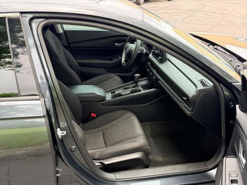 Used 2024 Honda Accord EX image 21