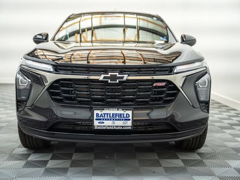 New 2026 Chevrolet Trax RS FWD image 2
