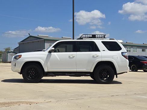 Used 2023 Toyota 4Runner SR5 Premium w/ Moonroof Package RWD image 2