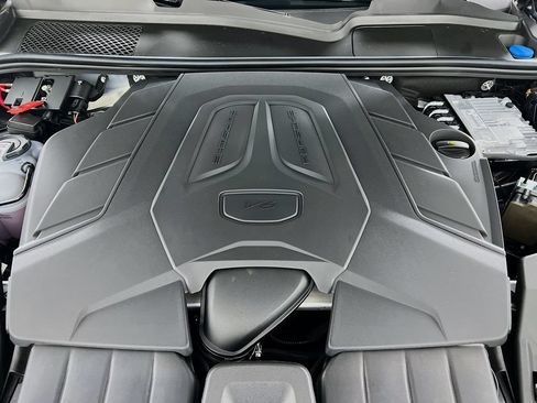New 2026 Porsche Cayenne AWD/4WD image 32