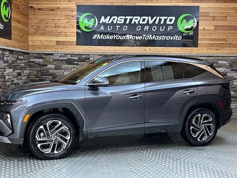 Used 2025 Hyundai Tucson Limited AWD/4WD image 10