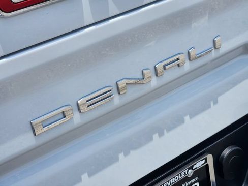 Used 2026 GMC Sierra 1500 Denali w/ Denali Reserve Package AWD/4WD image 12