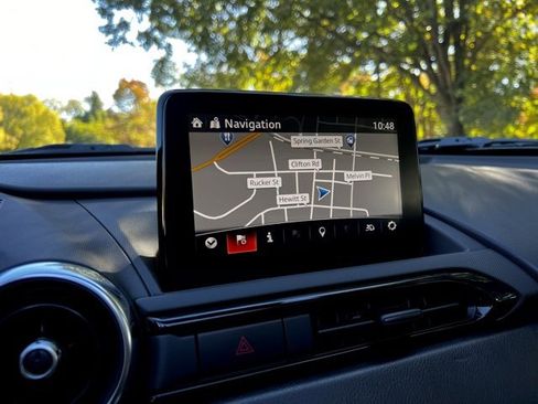 Used 2018 MAZDA MX-5 Miata Grand Touring image 45