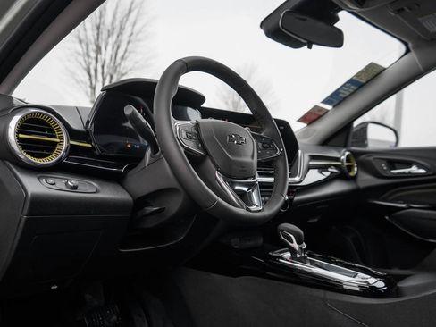New 2026 Chevrolet Trax ACTIV w/ Driver Confidence Package FWD image 18