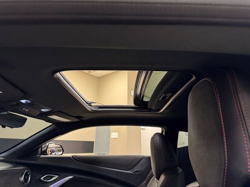 Used 2019 Chevrolet Camaro ZL1 image 23