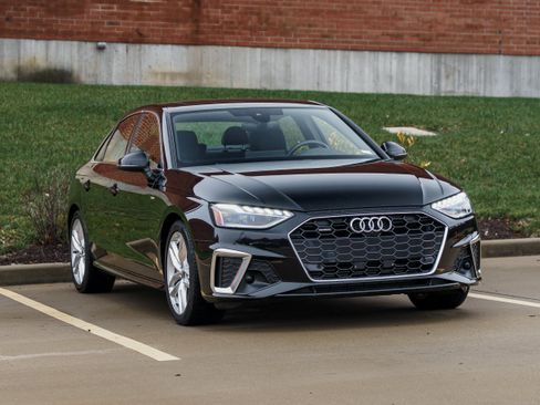 Used 2023 Audi A4 2.0T Premium Plus w/ Premium Plus Package image 2