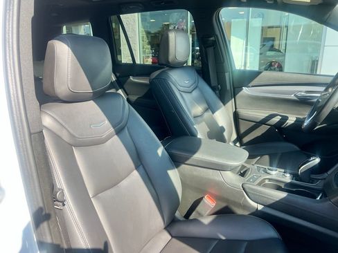 Used 2023 Cadillac XT6 Luxury AWD/4WD image 32