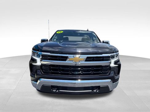 Used 2024 Chevrolet Silverado 1500 LT AWD/4WD image 9