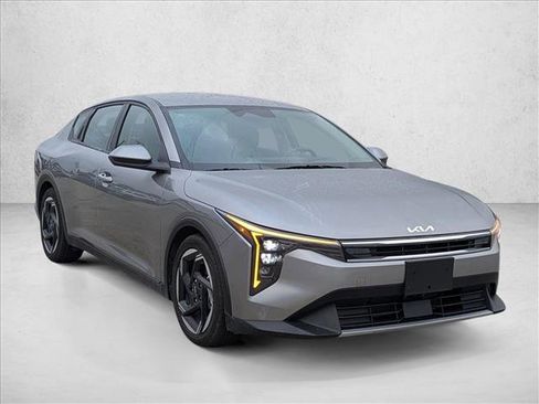 Used 2025 Kia K4 EX FWD image 3
