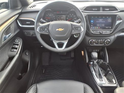 Certified 2023 Chevrolet TrailBlazer ACTIV w/ Sun and Liftgate Package image 3